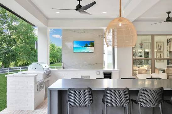 Outdoor Kitchens